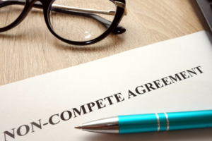 FTC Categorically Bans Noncompete Clauses Agreements